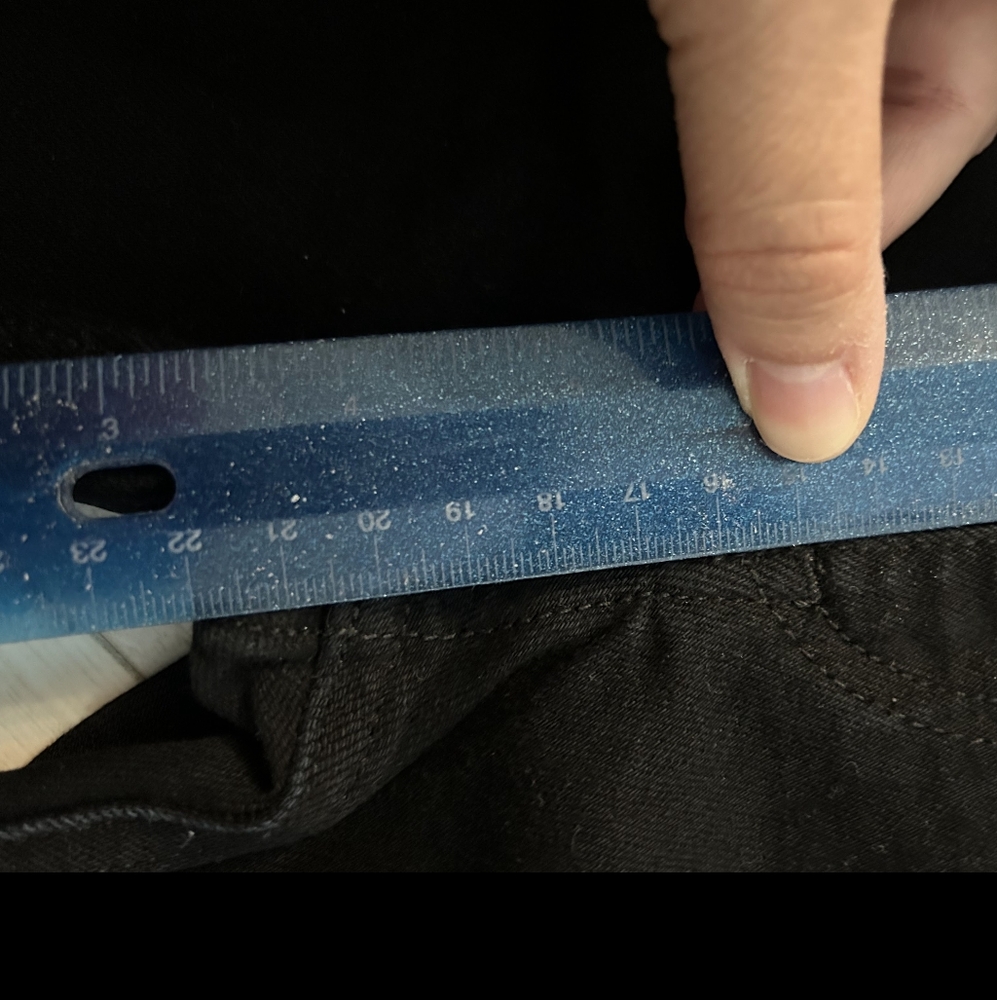 rag & bone Zipper Capri-In - Picture 16 of 16